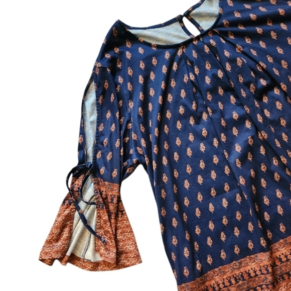 Weekend Suzanne Betro Navy and Rust Women's Tunic Top - Picture 5 of 6